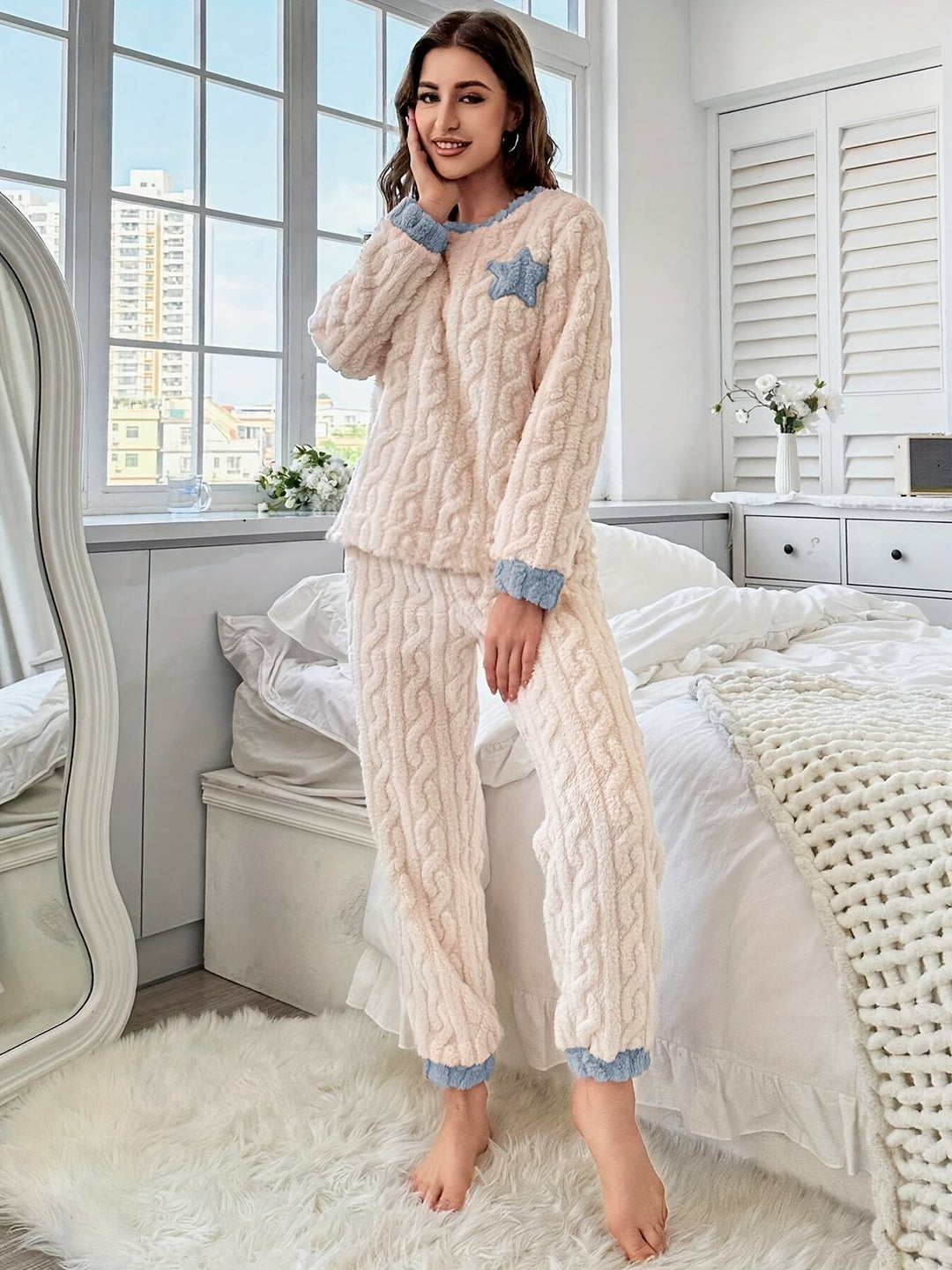 Comfortable Fleece Pajama Set for Women with Star Print Contrast Trim Cable Texture Cozy Style