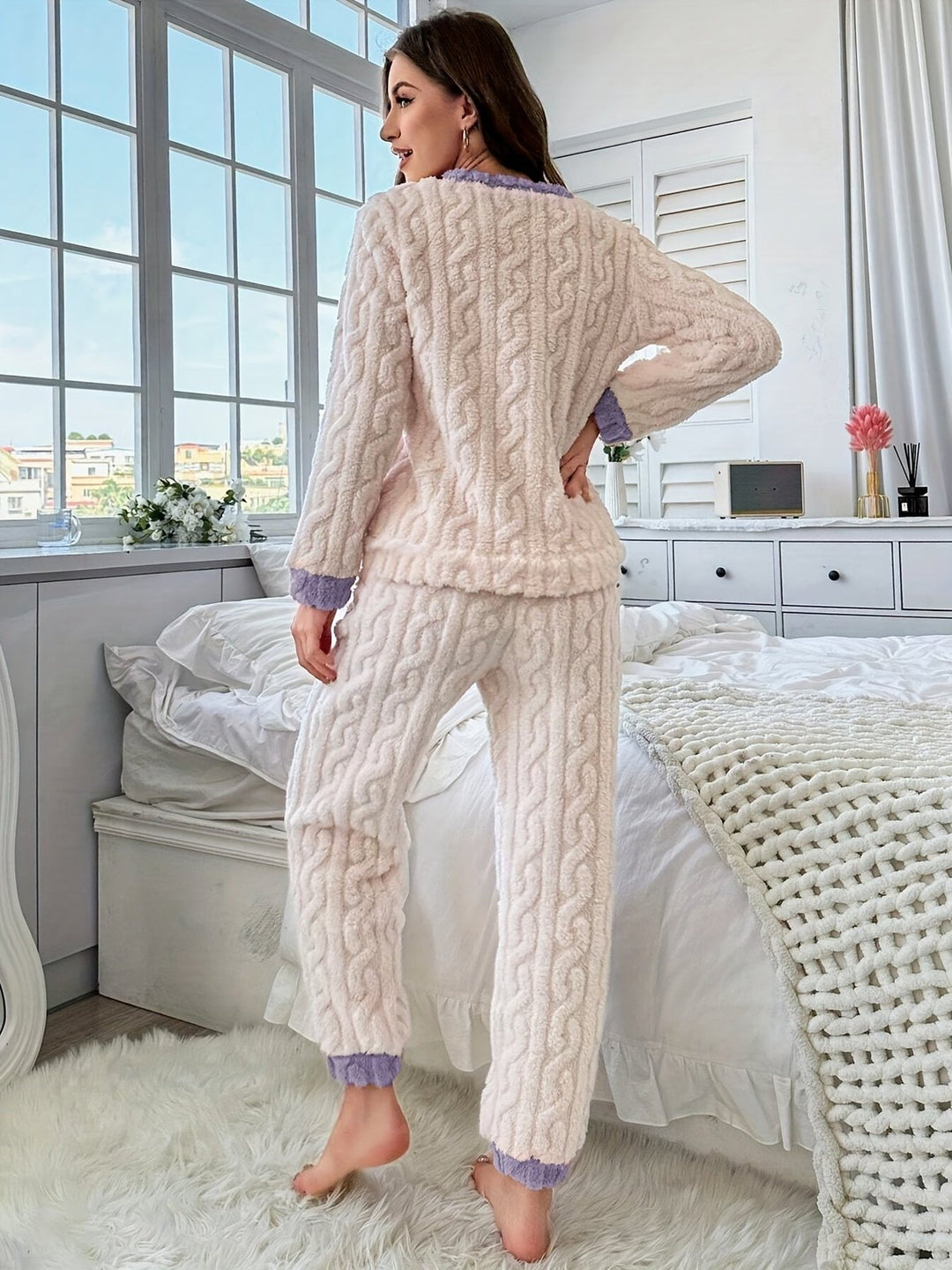 Comfortable Fleece Pajama Set for Women with Star Print Contrast Trim Cable Texture Cozy Style