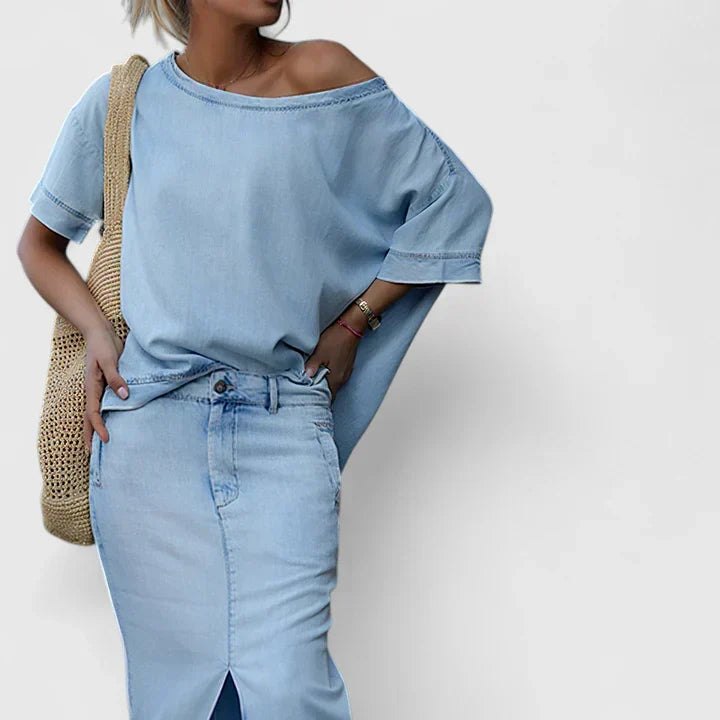 Effortless Light Wash Denim Skirt for Women with Maxi Length Front Slit Natural Waist Style