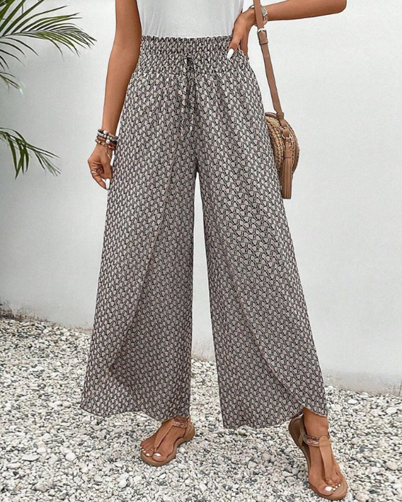 Effortless Printed Wide Leg Pants for Women with Airy Cut Flowing Drape Relaxed Everyday Style
